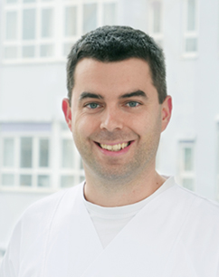 dr. med. Akos Bognar dr. med. Akos Bognar